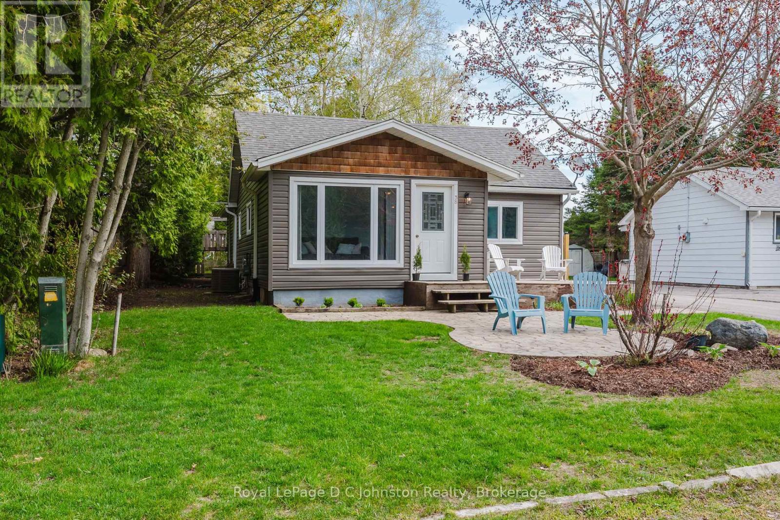 Property at 38 OAK STREET image 2