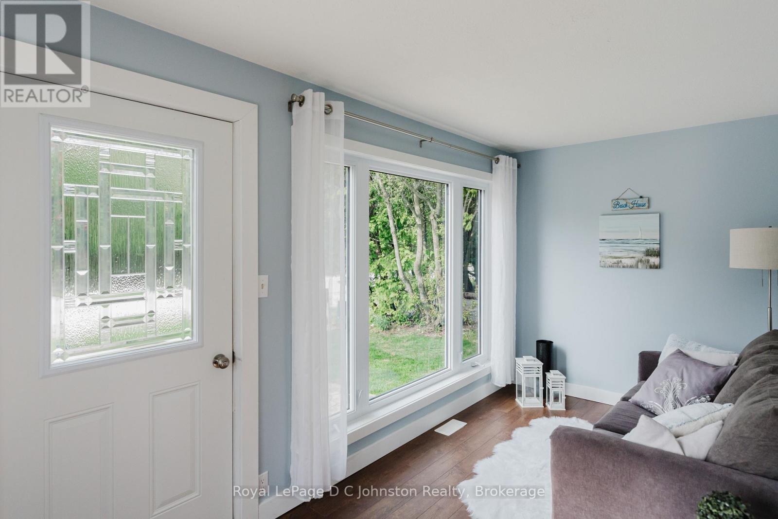 38 Oak Street, Saugeen Shores, Ontario  N0H 2L0 - Photo 29 - X12149611