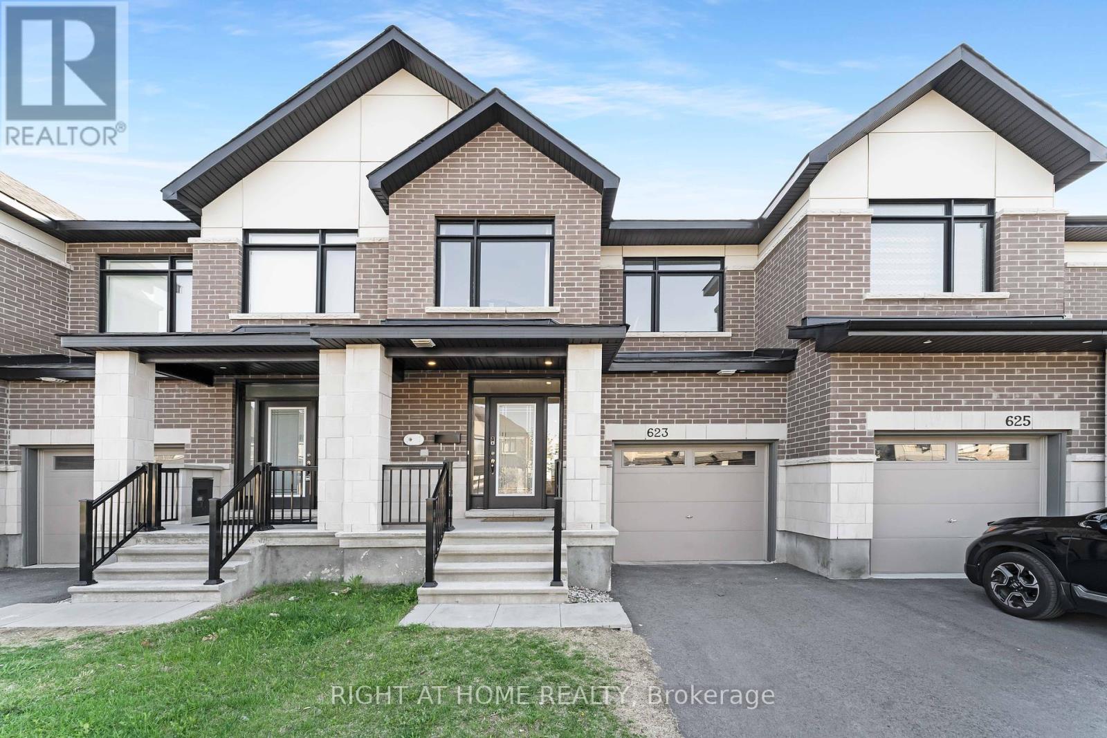 623 Rathburn Lane, Ottawa, Ontario  K1T 0V7 - Photo 1 - X12149566