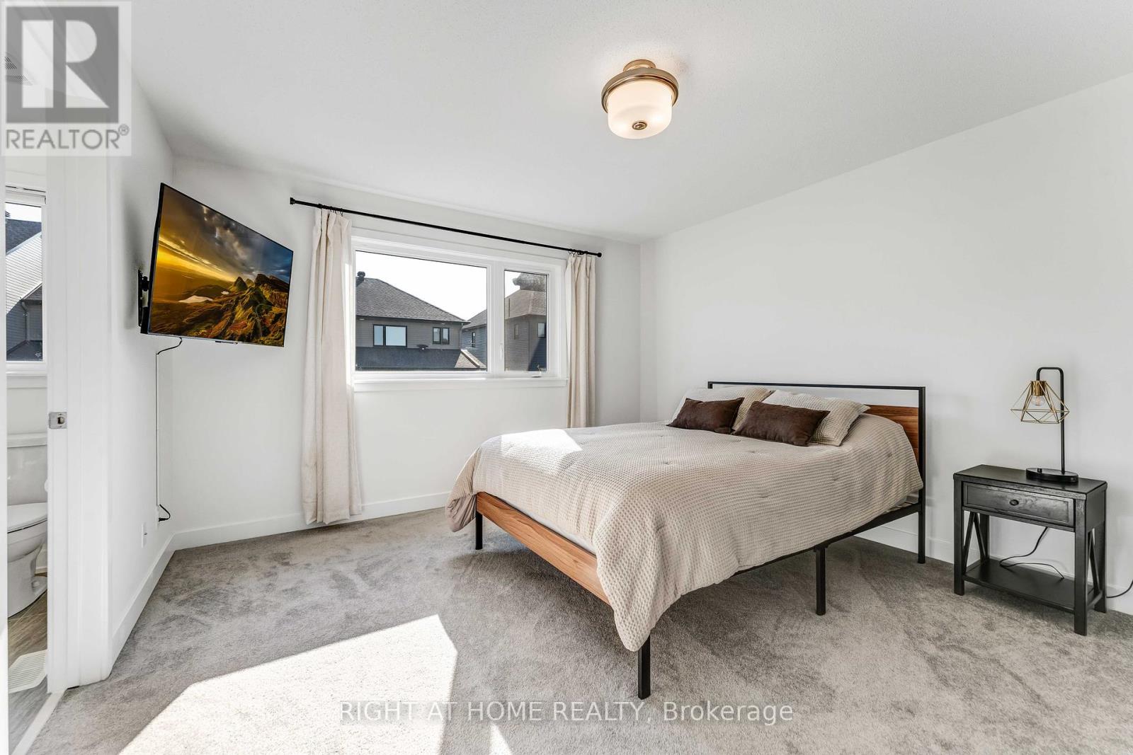 623 Rathburn Lane, Ottawa, Ontario  K1T 0V7 - Photo 20 - X12149566