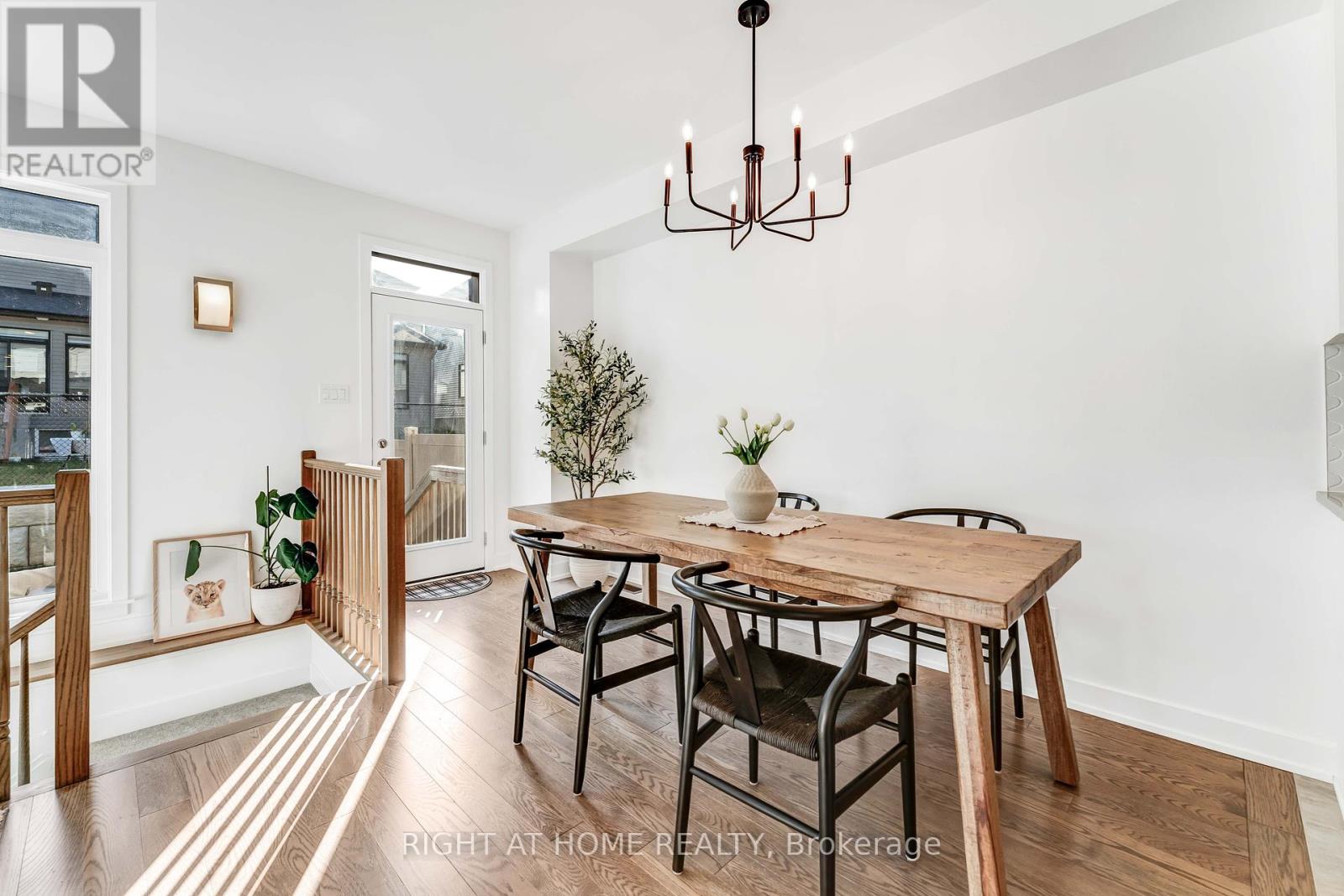 623 Rathburn Lane, Ottawa, Ontario  K1T 0V7 - Photo 9 - X12149566
