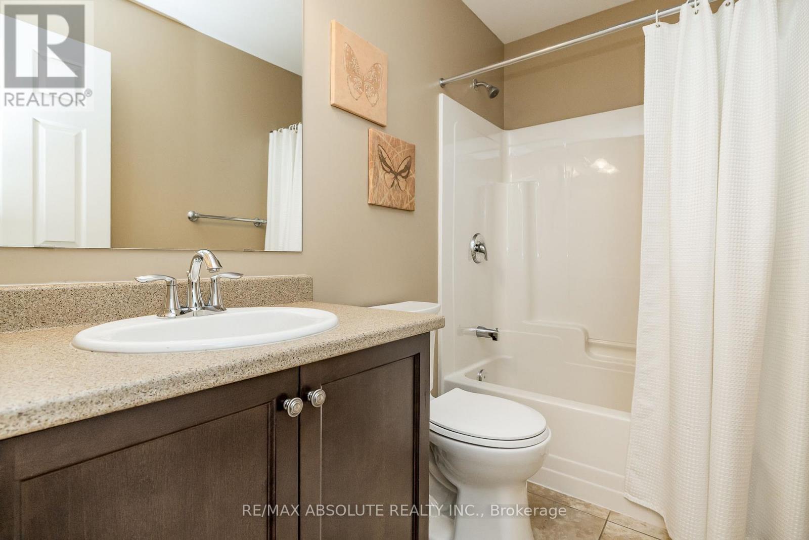 400 Evenwood Pvt, Ottawa, Ontario  K2J 0E5 - Photo 18 - X12149582