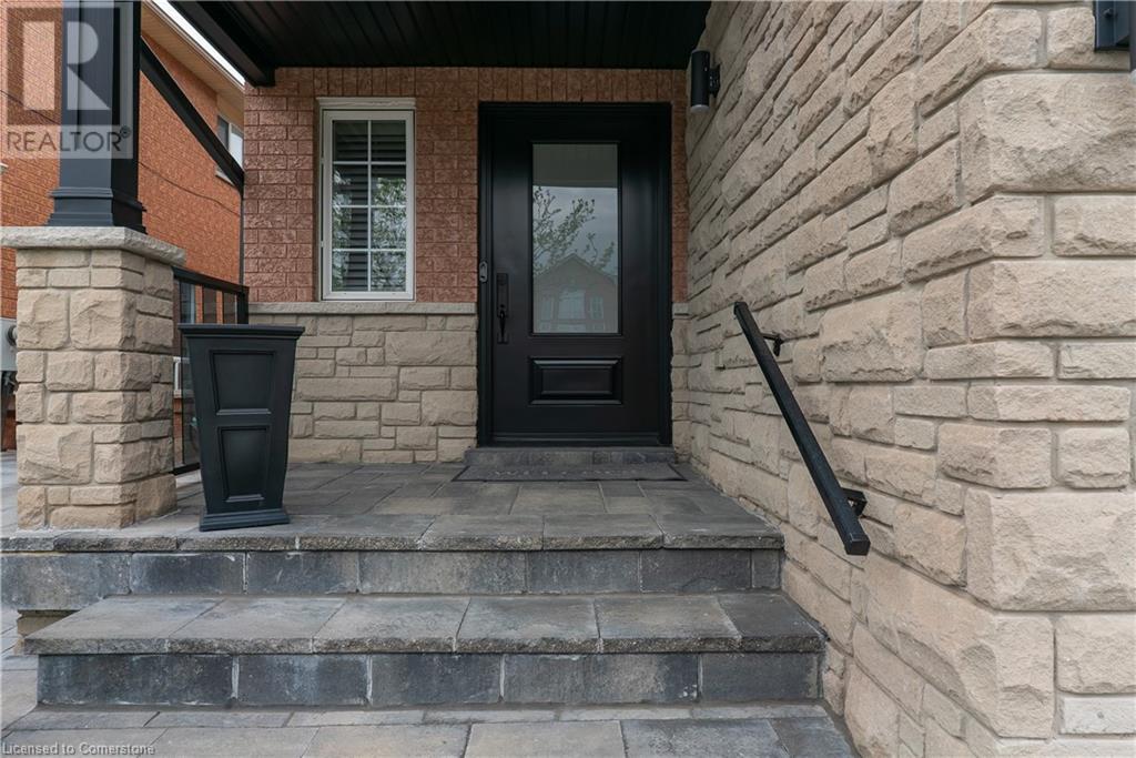 3394 Crimson King Circle, Mississauga, Ontario  L5N 8M9 - Photo 4 - 40729018