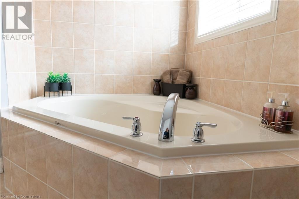 3394 Crimson King Circle, Mississauga, Ontario  L5N 8M9 - Photo 22 - 40729018