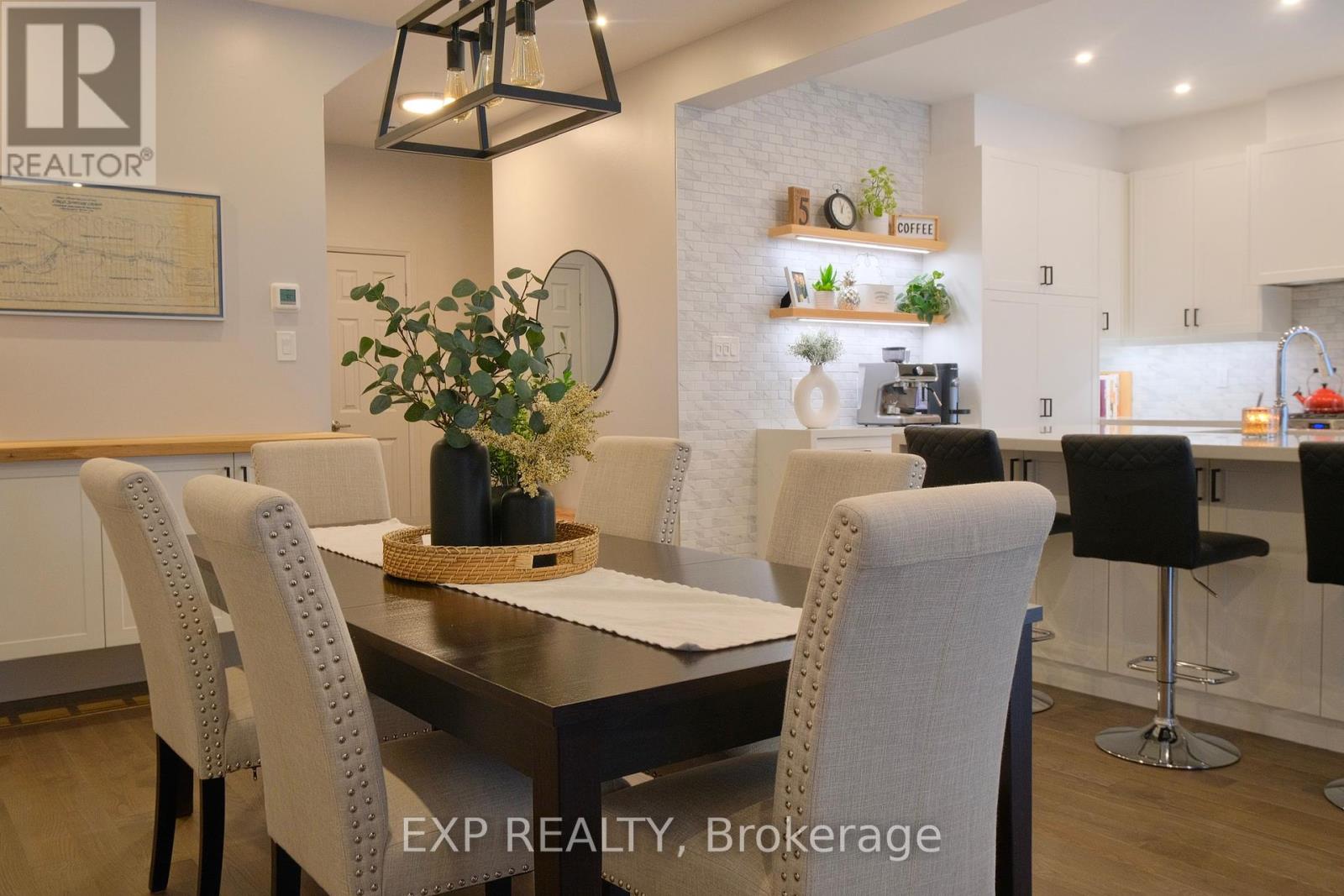 3305 Weatherford Road, Mississauga, Ontario  L5M 7X8 - Photo 7 - W12119869