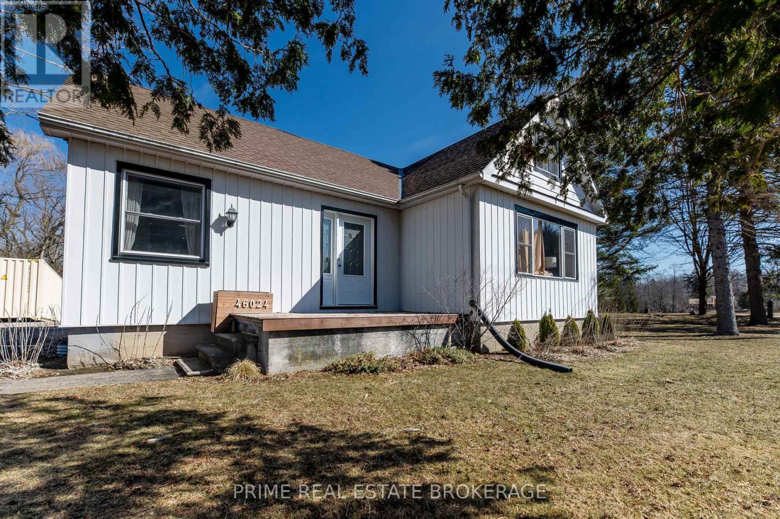 46024 Sparta Line, Central Elgin (Sparta), Ontario  N5P 3S8 - Photo 2 - X12136210