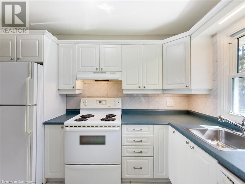 Property at 153 LIMERIDGE Road W Unit# 16 image 3