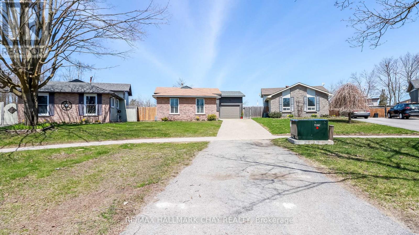 51 Christie Crescent, Barrie, Ontario  L4N 4V2 - Photo 4 - S12149604