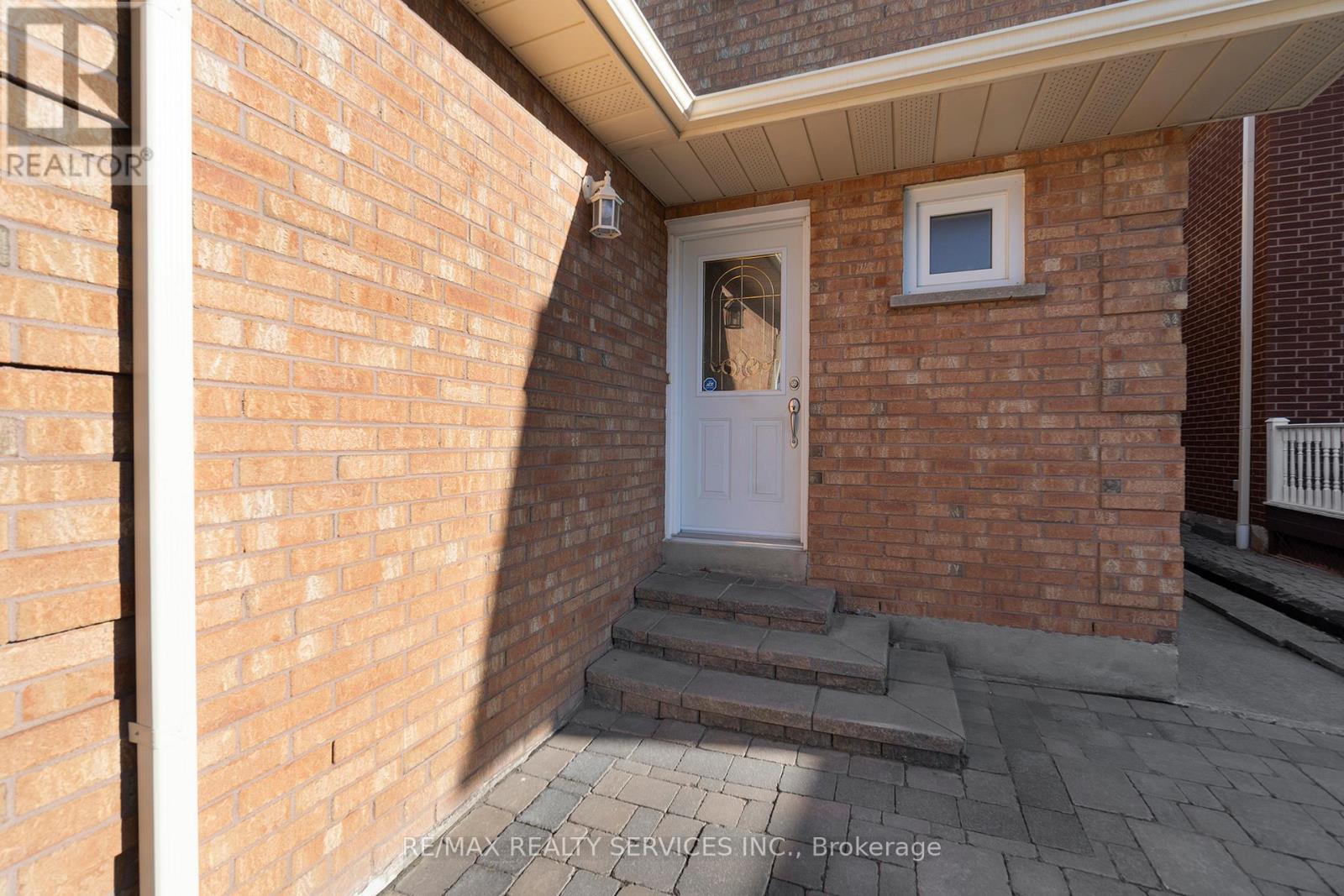 Property at 13 CASHEL STREET image 3