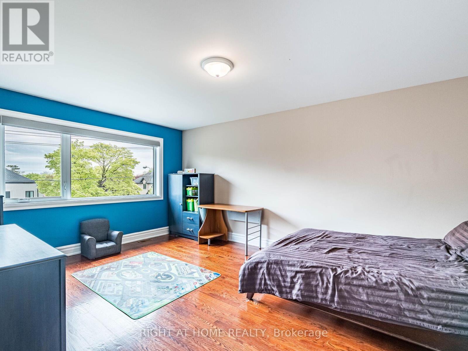 30 Haliburton Avenue, Toronto, Ontario  M9B 4Y4 - Photo 22 - W12149595