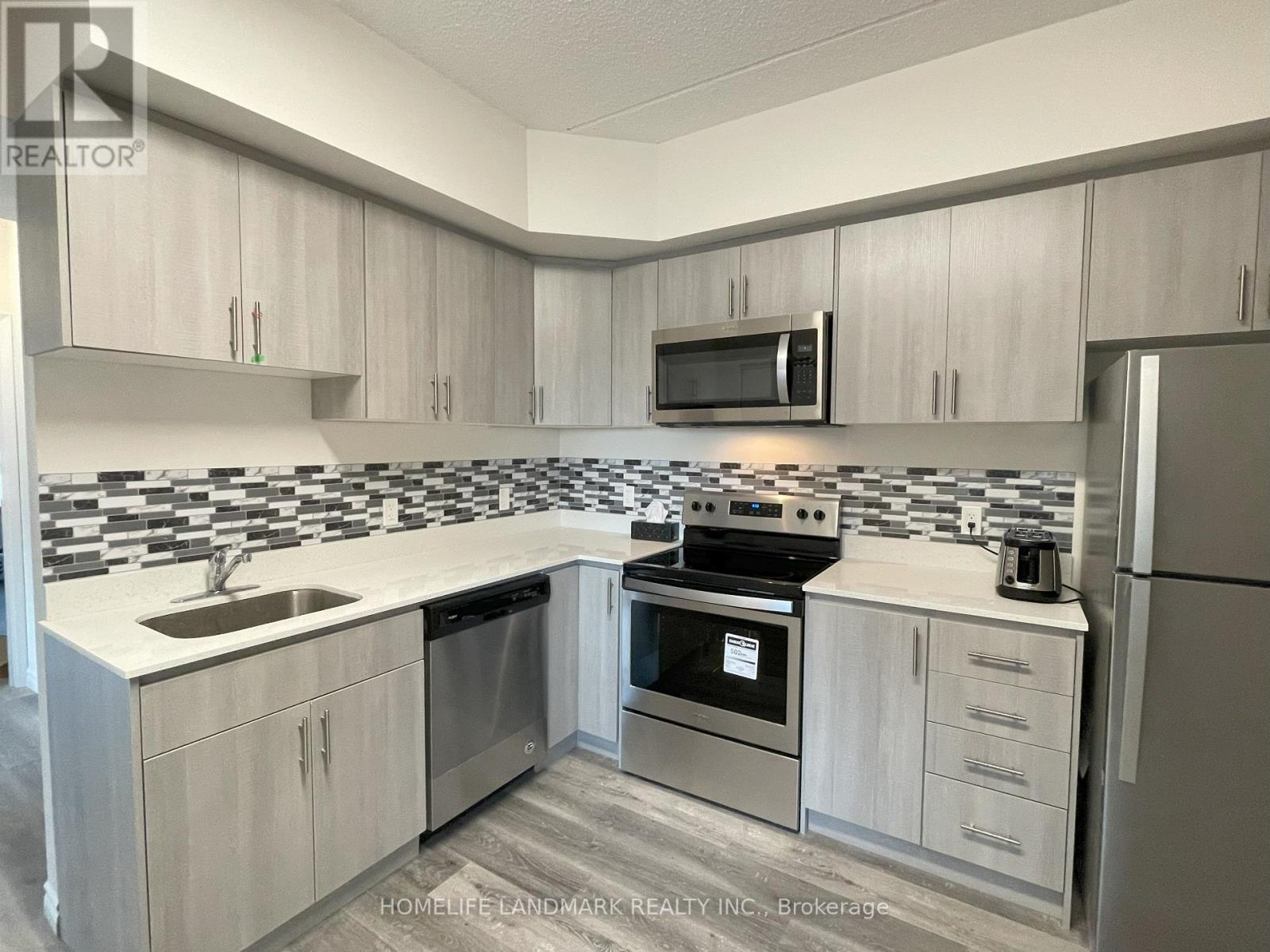 602 - 246 Lester Street, Waterloo, Ontario  N2L 3W5 - Photo 8 - X12149596