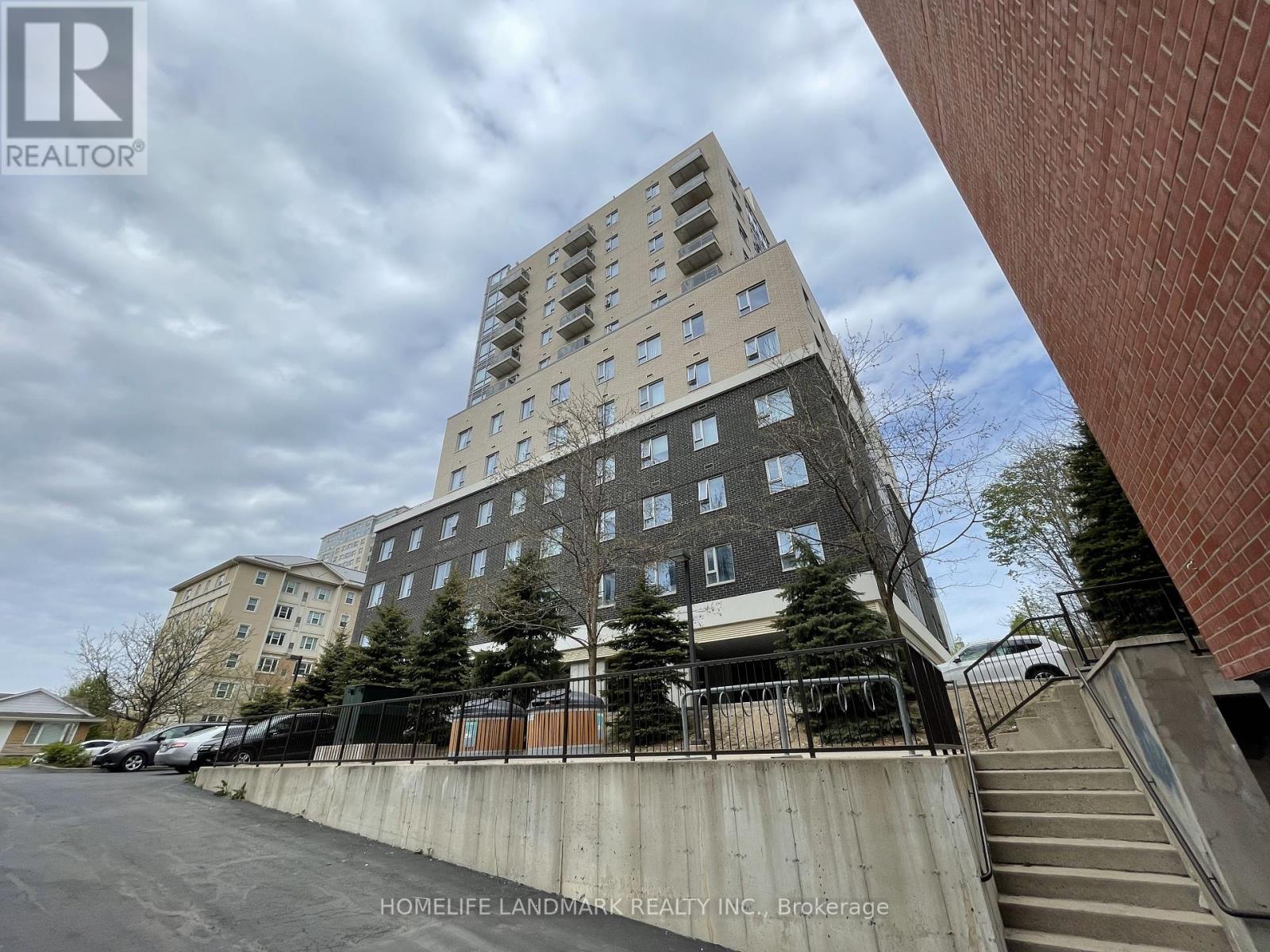 602 - 246 Lester Street, Waterloo, Ontario  N2L 3W5 - Photo 3 - X12149598