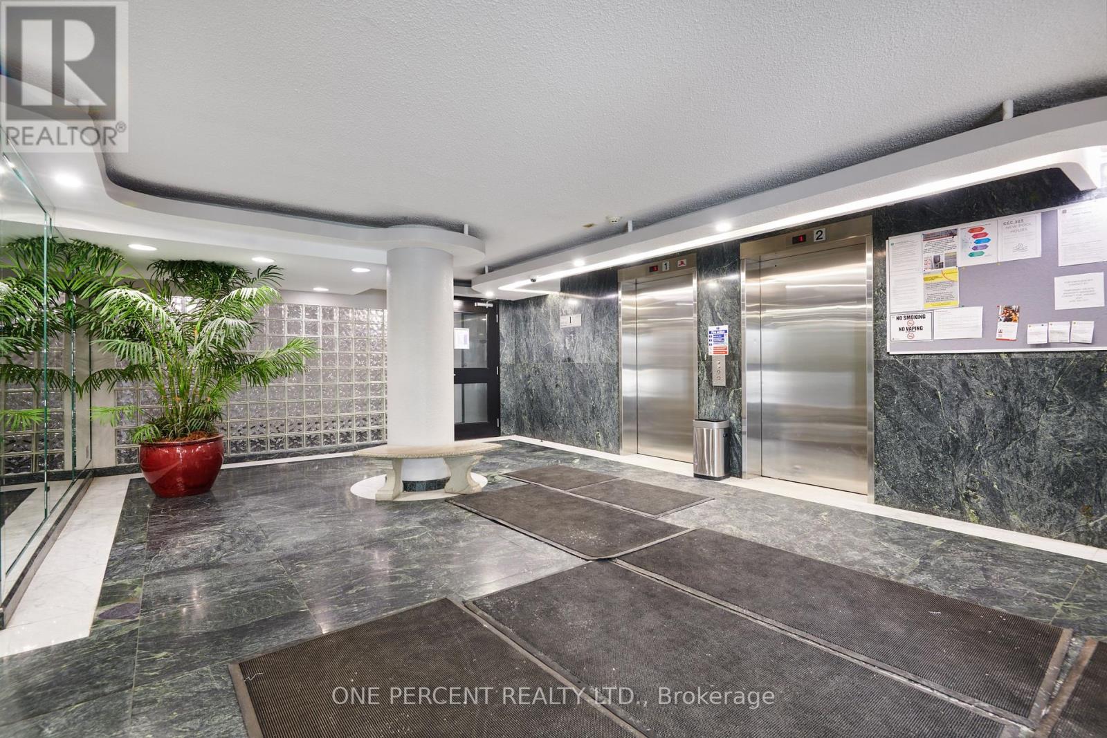 204 - 1440 Heron Road, Ottawa, Ontario  K1V 0X2 - Photo 2 - X12149647