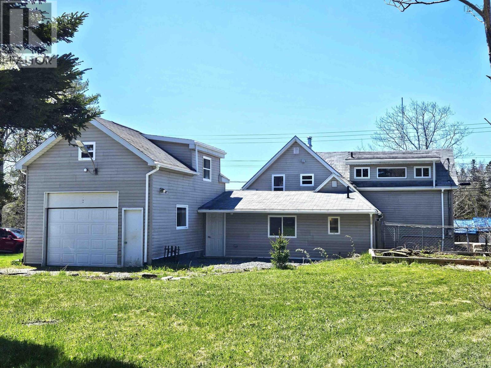 8577 Highway 7, Musquodoboit Harbour, Nova Scotia  B0J 2L0 - Photo 1 - 202511041