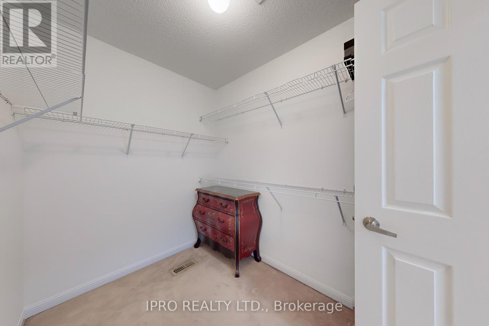 730 Bolingbroke Drive, Milton, Ontario  L9T 6Z3 - Photo 25 - W12144340