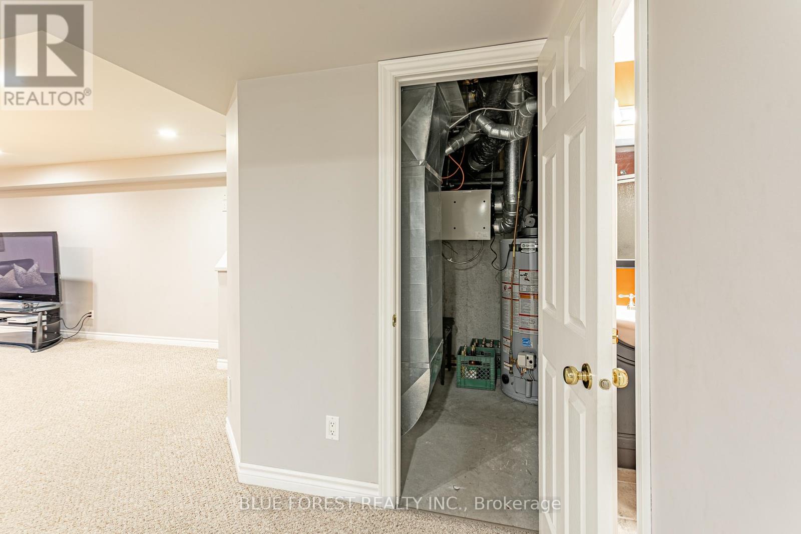 49 Parkview Drive, Thames Centre, Ontario  N0L 1G2 - Photo 26 - X12149662