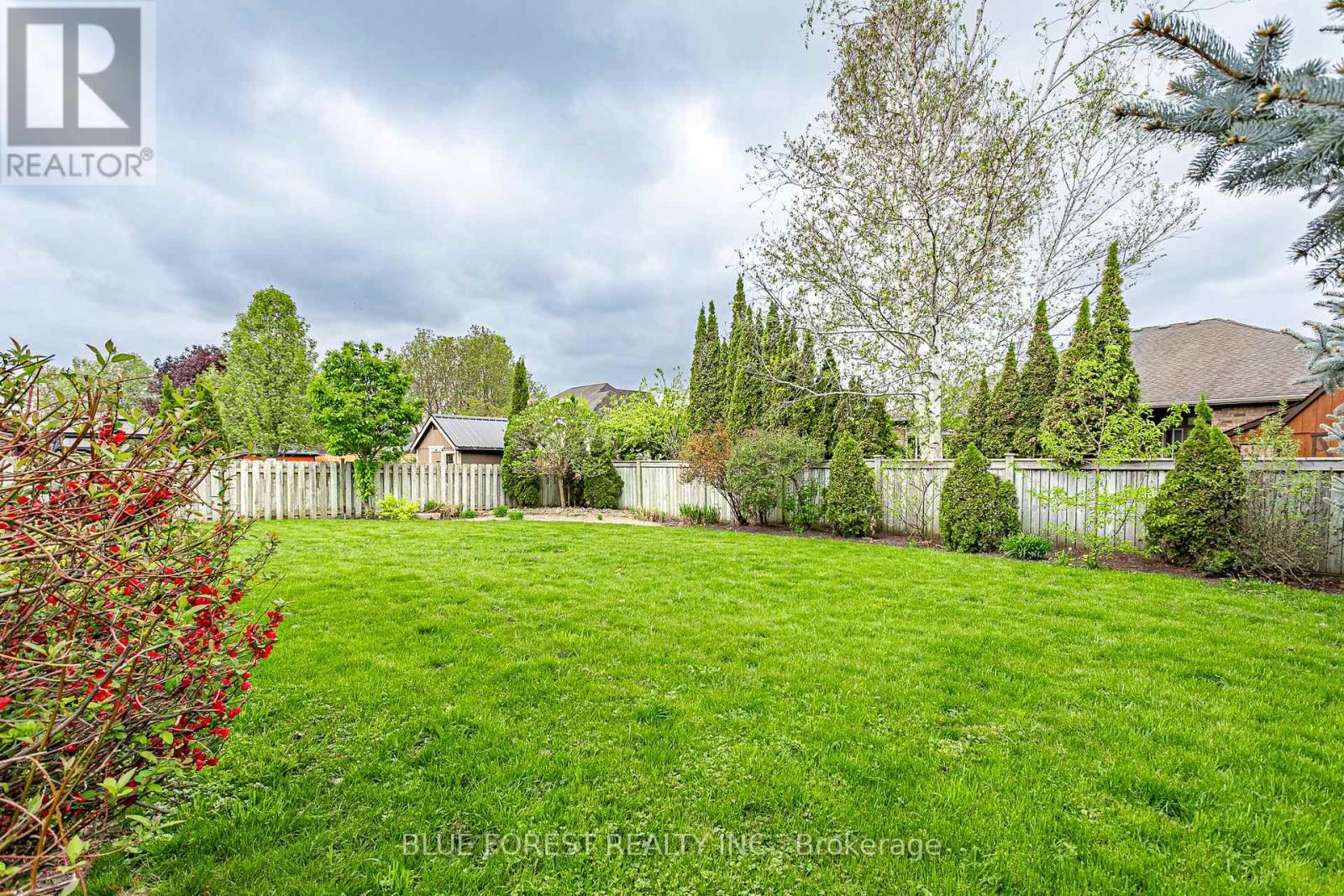 49 Parkview Drive, Thames Centre, Ontario  N0L 1G2 - Photo 30 - X12149662