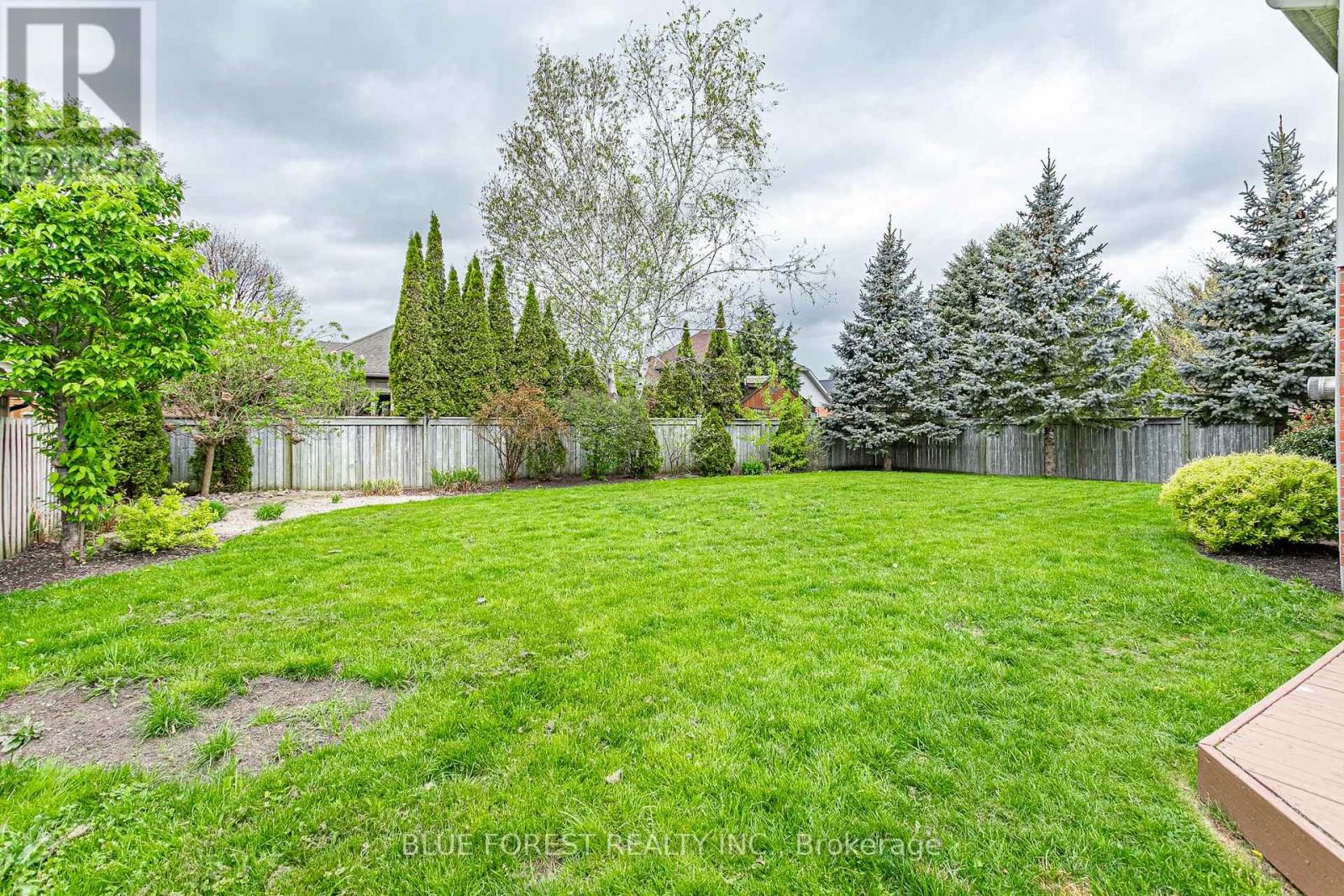 49 Parkview Drive, Thames Centre, Ontario  N0L 1G2 - Photo 31 - X12149662