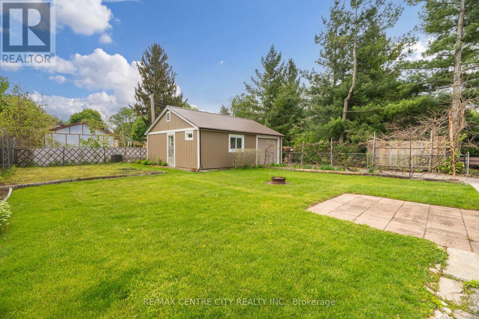 70 Scott Street W, Strathroy-Caradoc, Ontario  N7G 1J4 - Photo 17 - X12149720