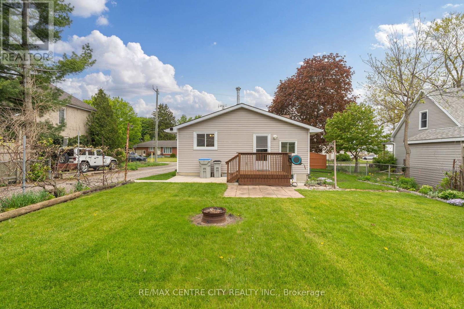 70 Scott Street W, Strathroy-Caradoc, Ontario  N7G 1J4 - Photo 18 - X12149720