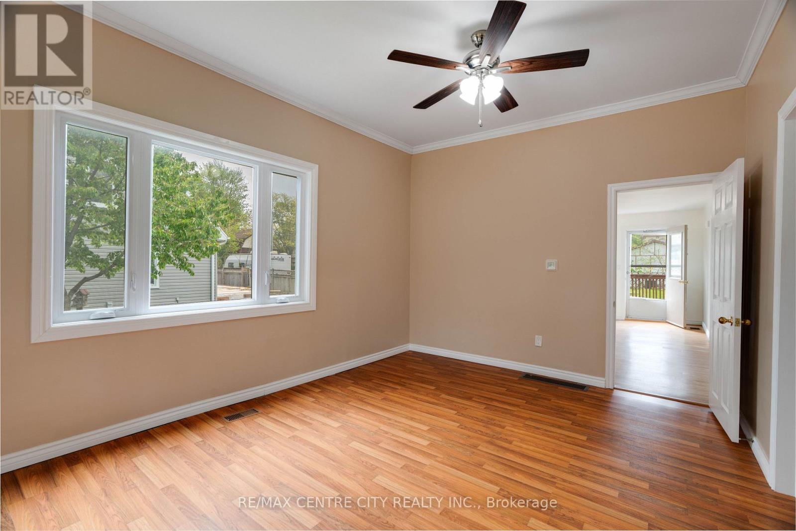 70 Scott Street W, Strathroy-Caradoc, Ontario  N7G 1J4 - Photo 8 - X12149720