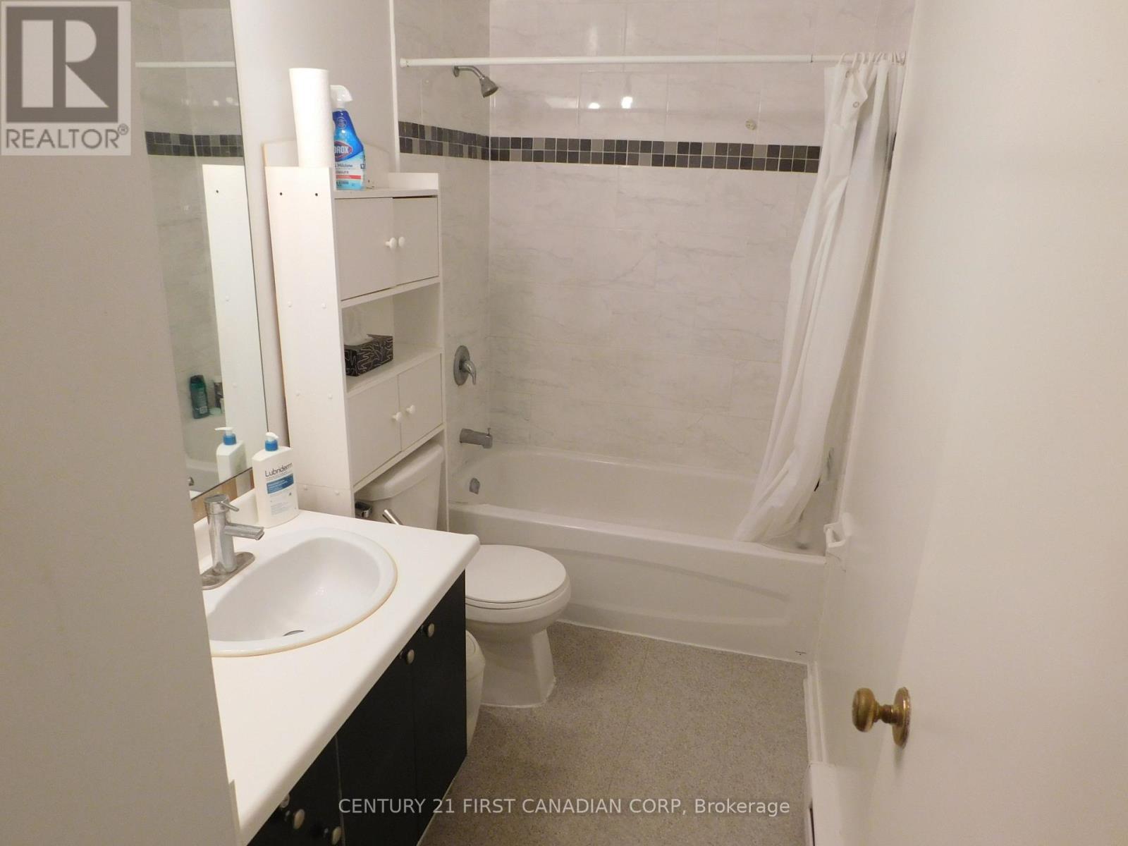 22 - 253 Taylor Street, London East, Ontario  N5Y 2J6 - Photo 7 - X12149741