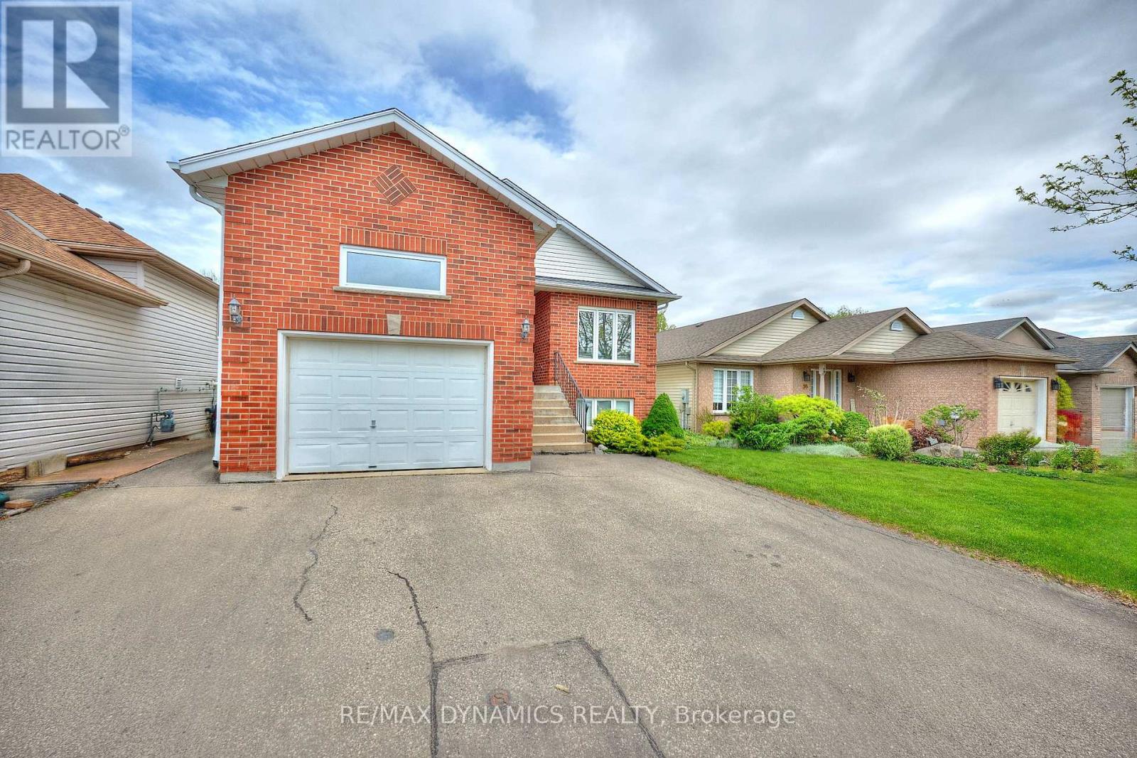 Property at 48 GRETEL PLACE image 2