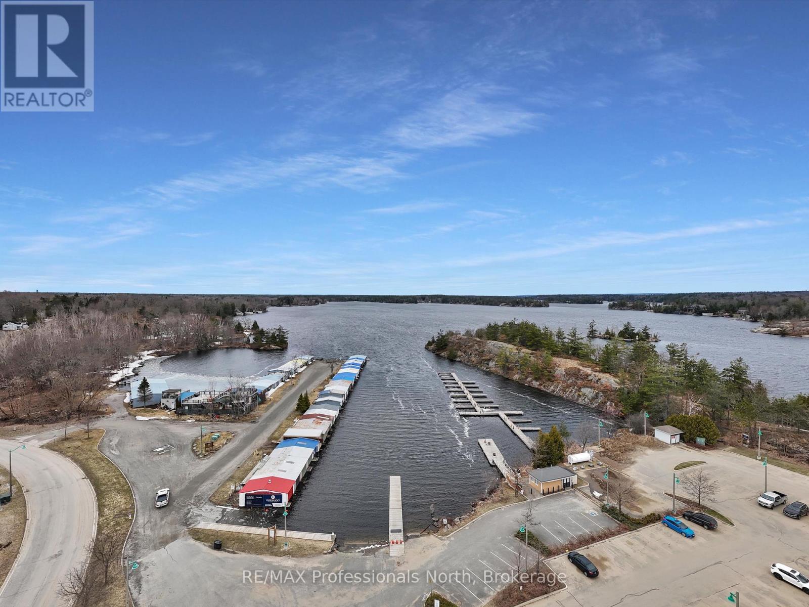 305 - 130 STEAMSHIP BAY ROAD, Gravenhurst, Ontario