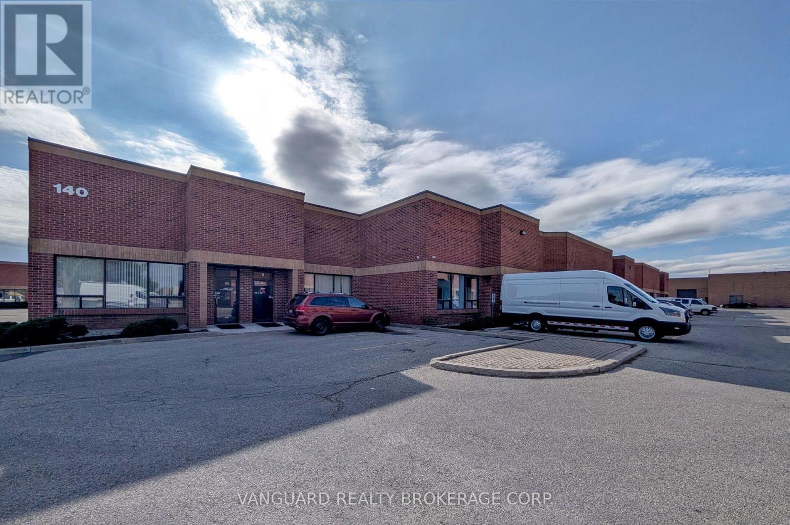 12-13 - 140 Bradwick Drive, Vaughan (Concord), Ontario  L4K 1K8 - Photo 10 - N12118993