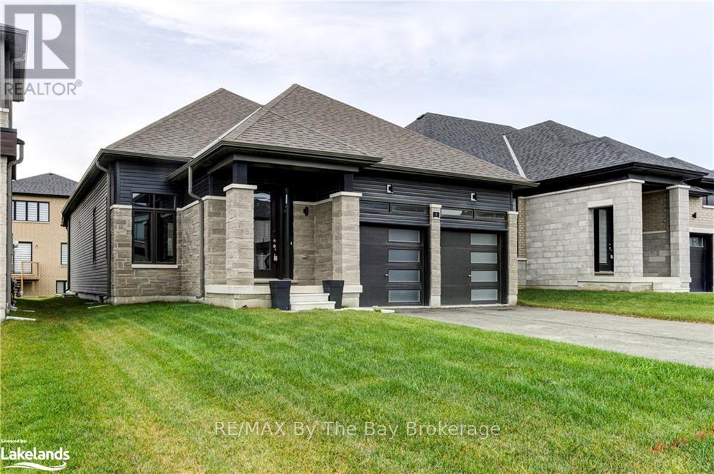 3 Rosanne Circle, Wasaga Beach, Ontario  L9Z 0N4 - Photo 2 - S12149653