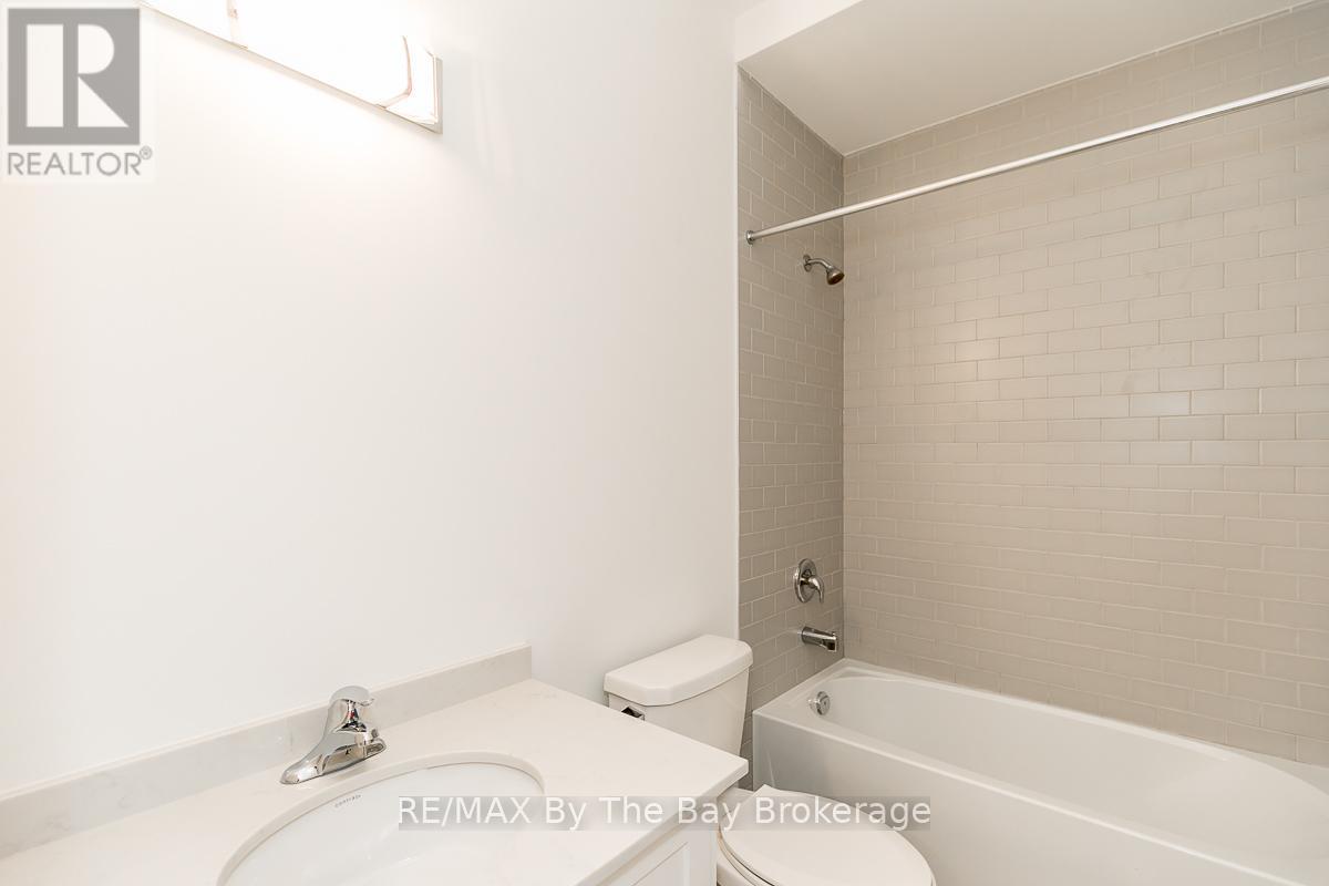 3 Rosanne Circle, Wasaga Beach, Ontario  L9Z 0N4 - Photo 21 - S12149653