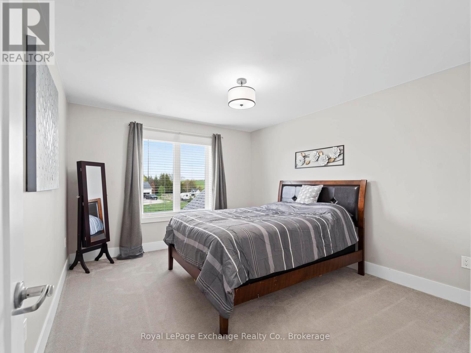 7 Stoney Island Crescent, Kincardine, Ontario  N2Z 2X6 - Photo 36 - X12149664