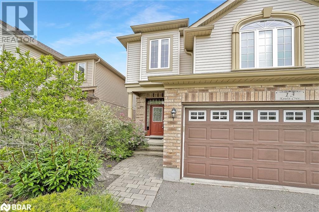 Property at 13 KAYLA Crescent image 4