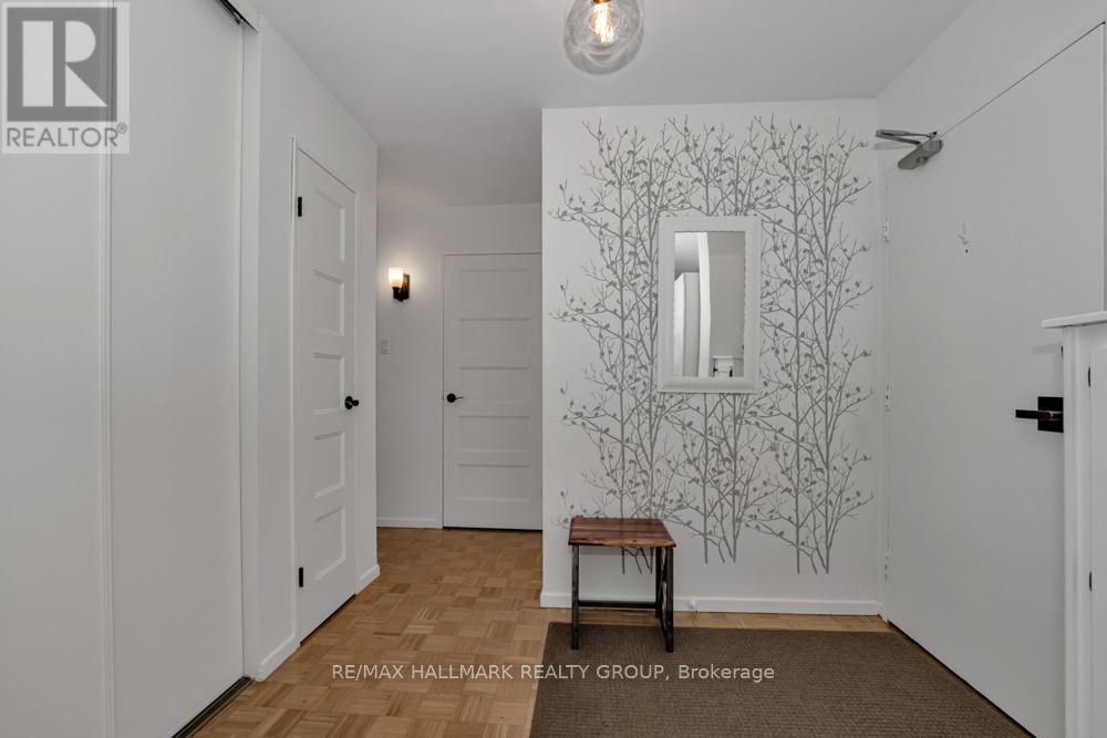 602 - 265 Poulin Avenue, Ottawa, Ontario  K2B 7Y8 - Photo 2 - X12149659