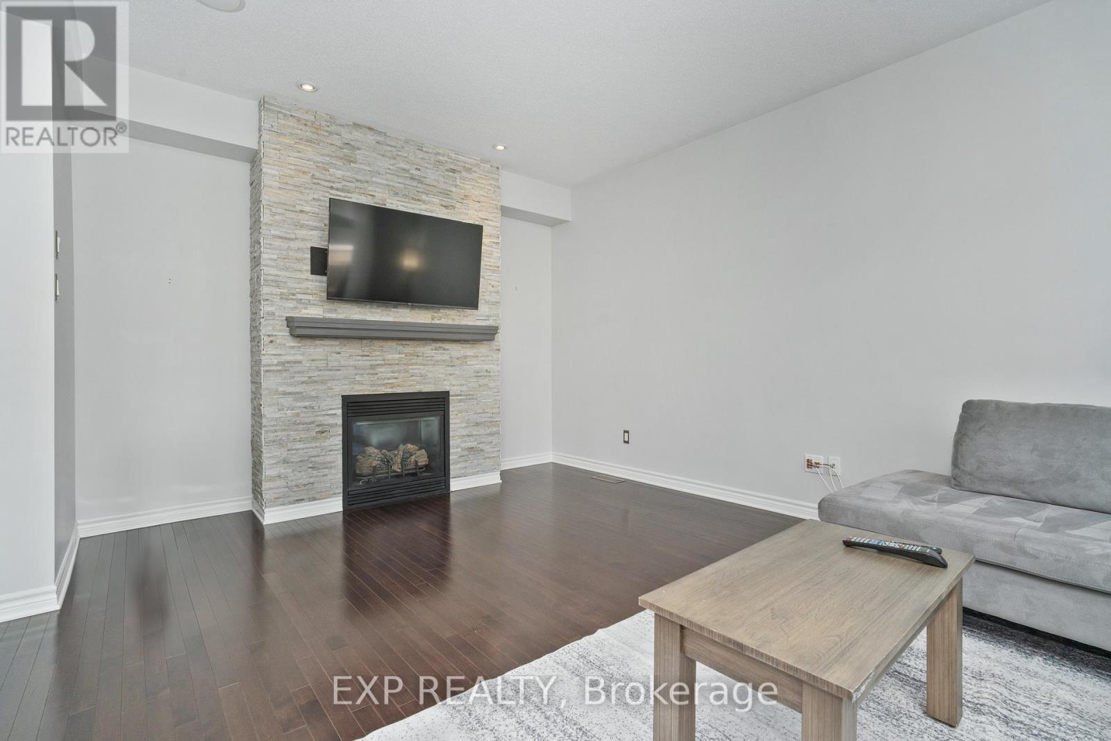 679 Rockrose Way, Ottawa, Ontario  K1T 0L7 - Photo 19 - X12149666