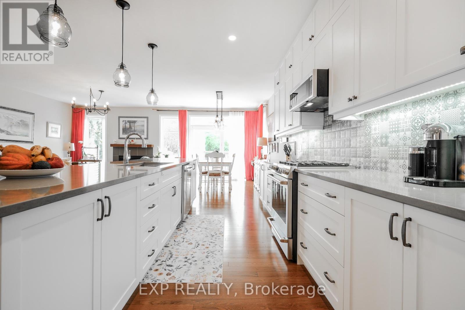 585 Vivera Place, Ottawa, Ontario  K2S 2M8 - Photo 19 - X12149684