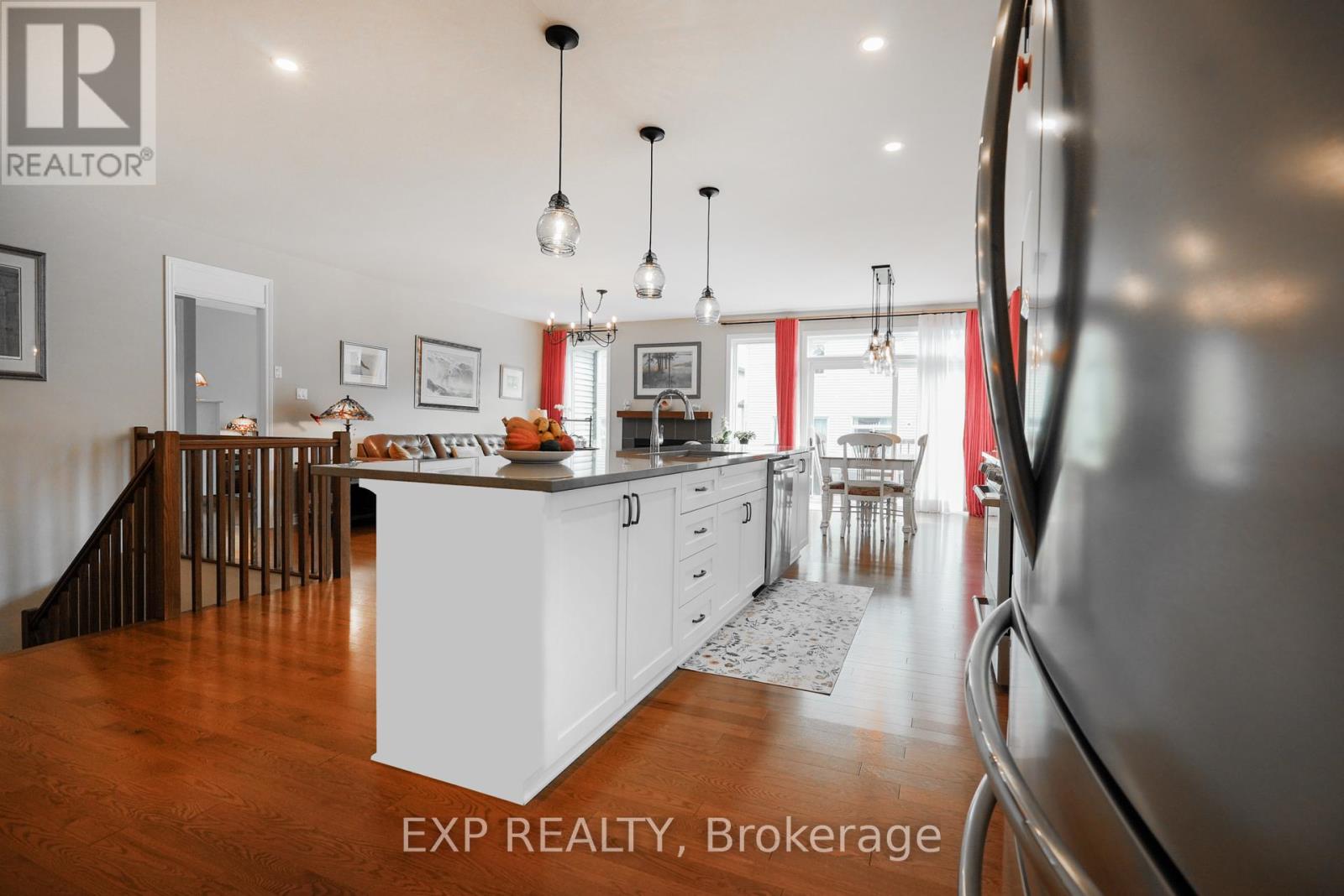 585 Vivera Place, Ottawa, Ontario  K2S 2M8 - Photo 21 - X12149684