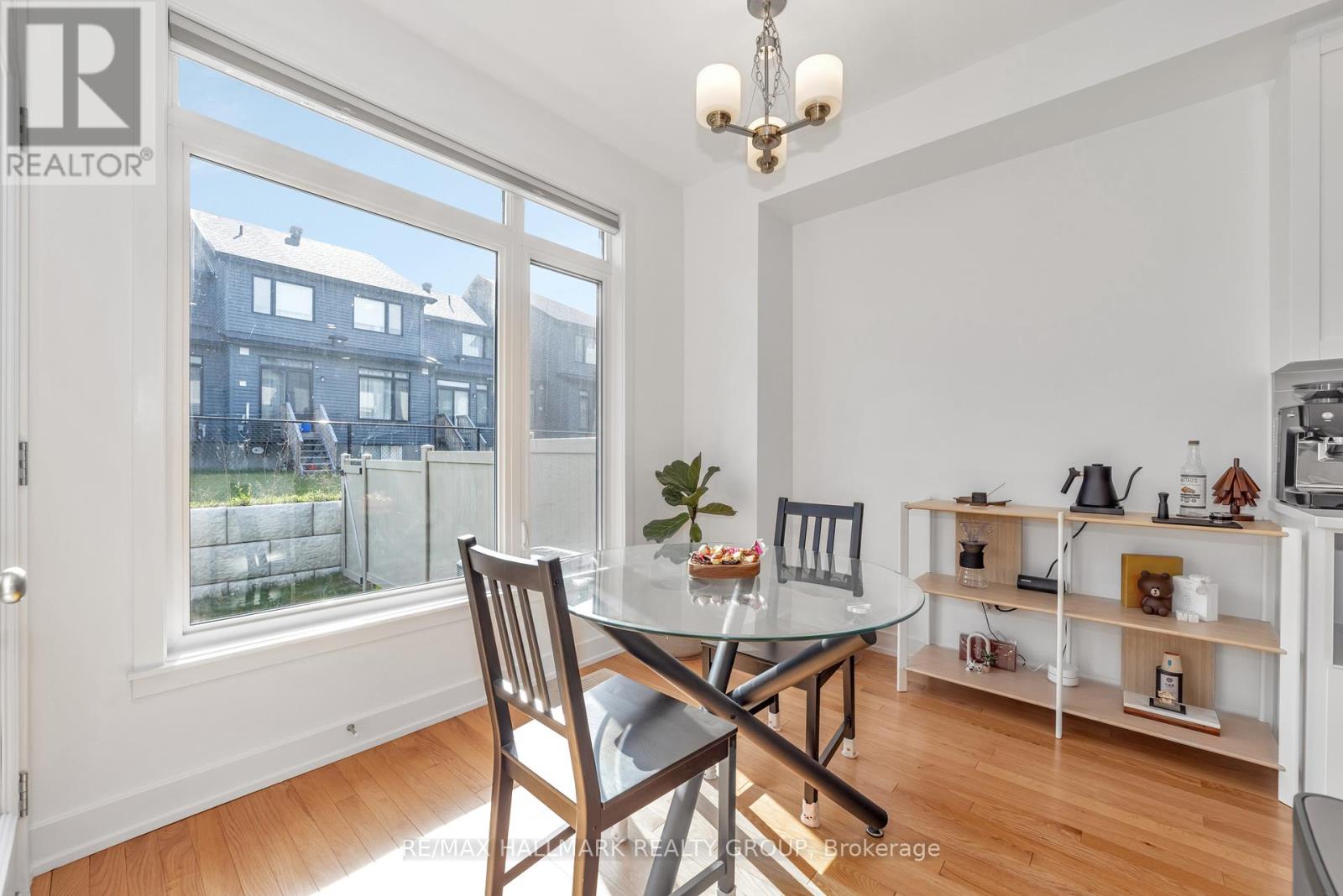 635 Rathburn Lane, Ottawa, Ontario  K1T 0V9 - Photo 13 - X12149690