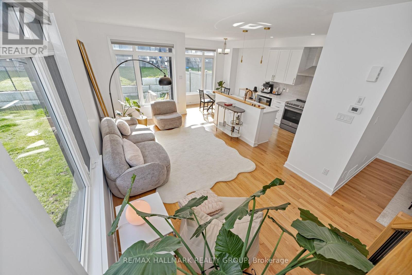 635 Rathburn Lane, Ottawa, Ontario  K1T 0V9 - Photo 18 - X12149690