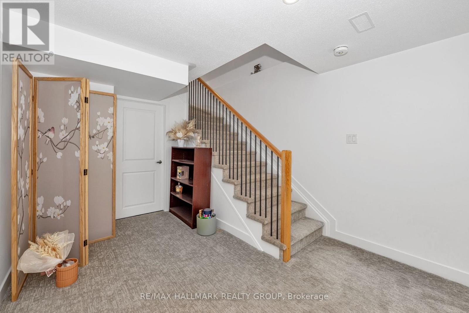 635 Rathburn Lane, Ottawa, Ontario  K1T 0V9 - Photo 30 - X12149690