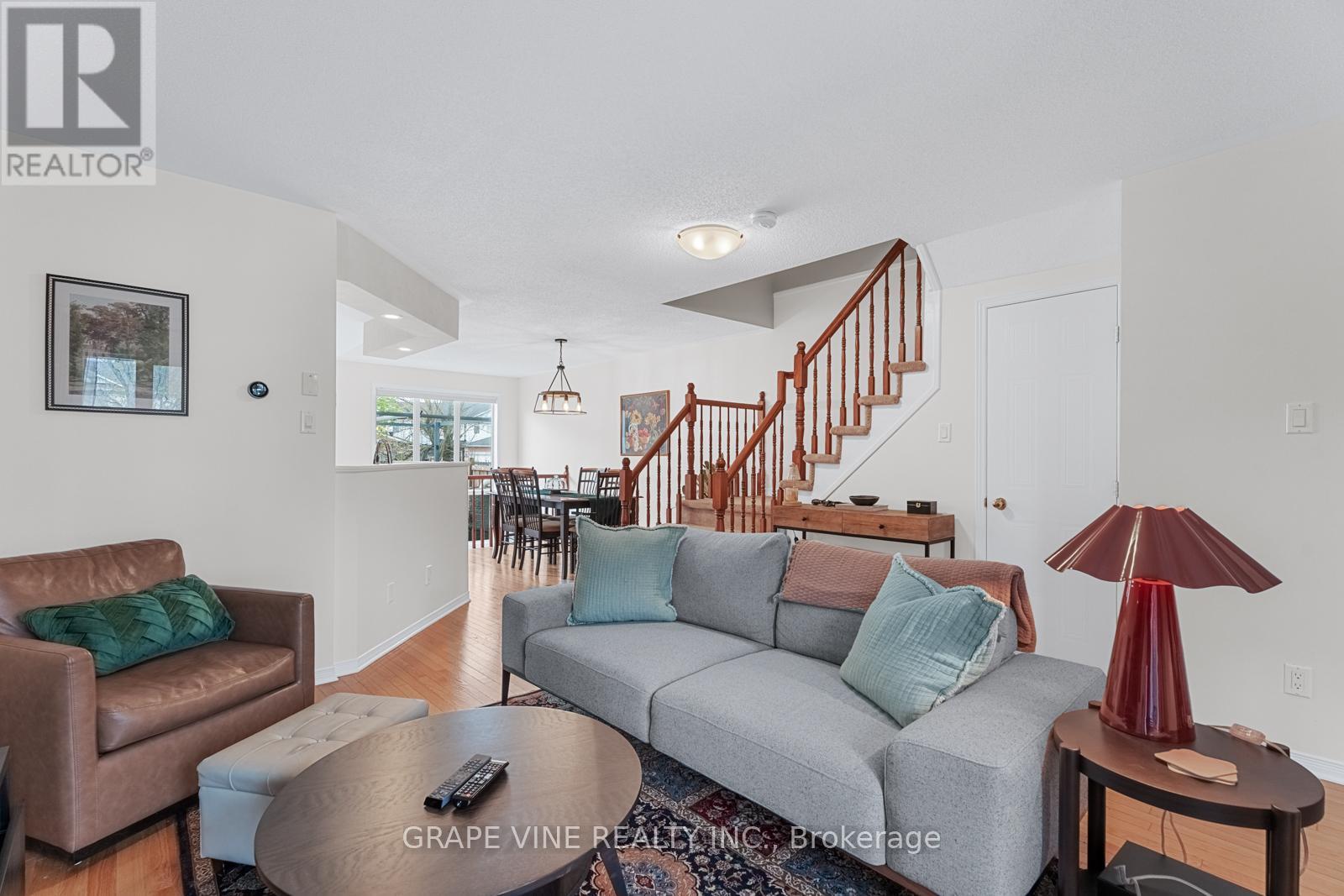 864 Nesting Way, Ottawa, Ontario  K4A 3X3 - Photo 11 - X12149691
