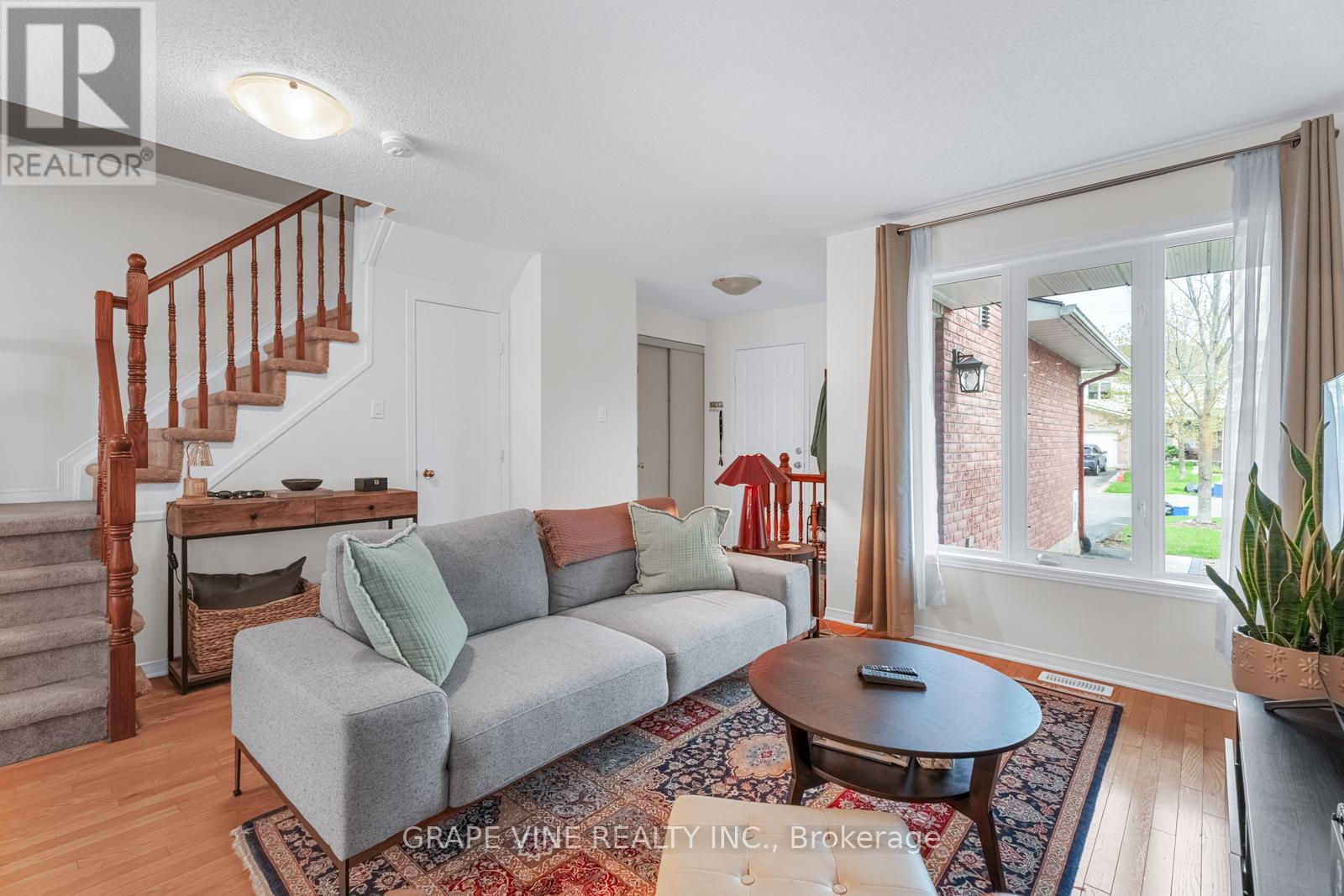 864 Nesting Way, Ottawa, Ontario  K4A 3X3 - Photo 12 - X12149691
