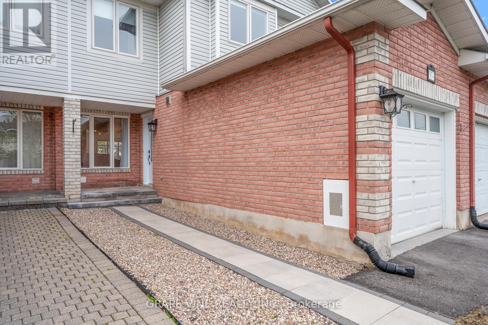 864 Nesting Way, Ottawa, Ontario  K4A 3X3 - Photo 4 - X12149691