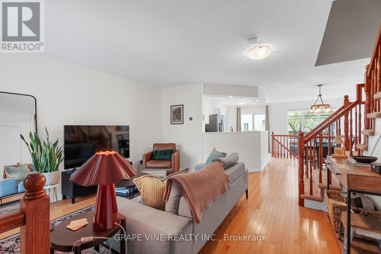 864 Nesting Way, Ottawa, Ontario  K4A 3X3 - Photo 9 - X12149691