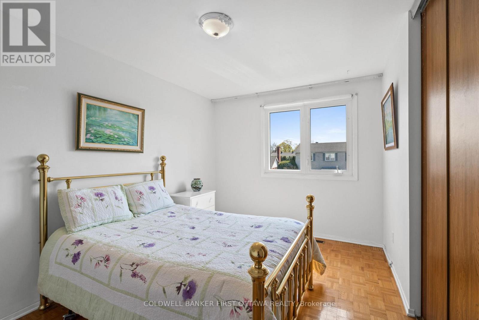 16 Denewood Crescent, Ottawa, Ontario  K2E 7G5 - Photo 32 - X12149724