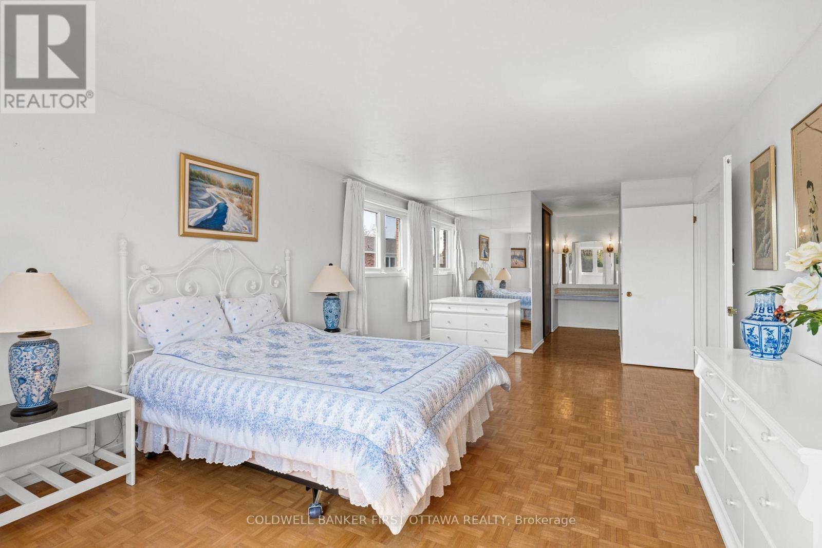 16 Denewood Crescent, Ottawa, Ontario  K2E 7G5 - Photo 37 - X12149724