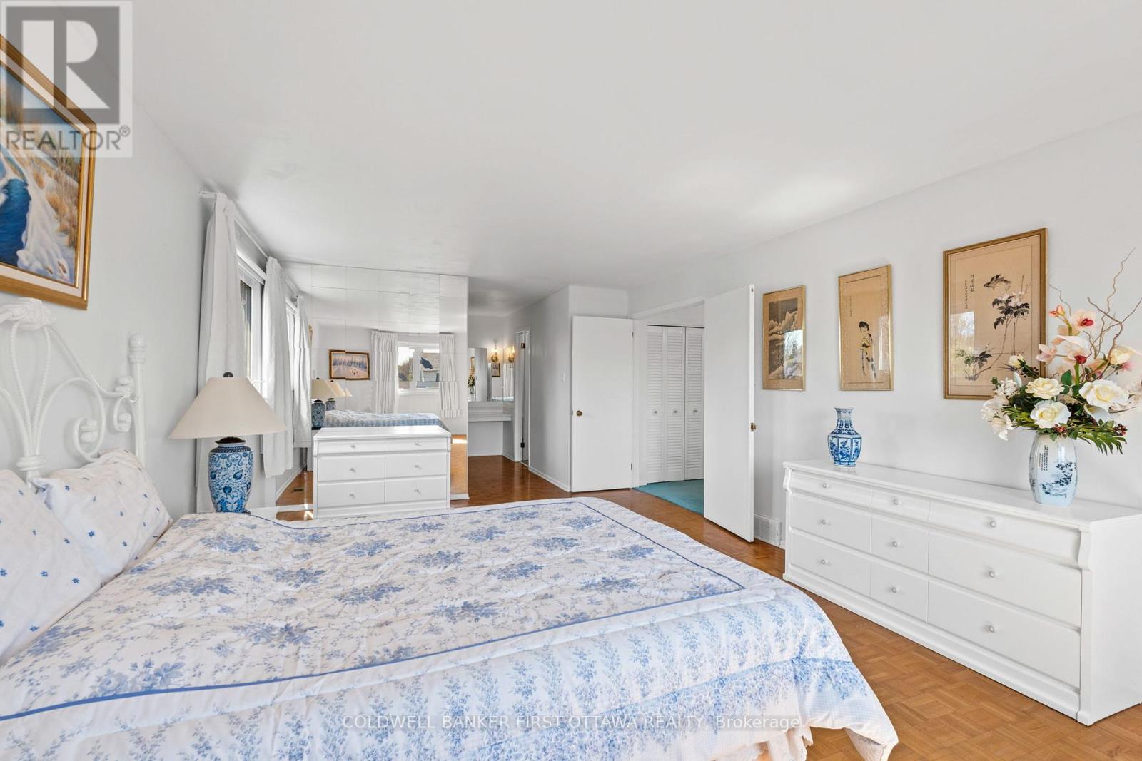 16 Denewood Crescent, Ottawa, Ontario  K2E 7G5 - Photo 38 - X12149724