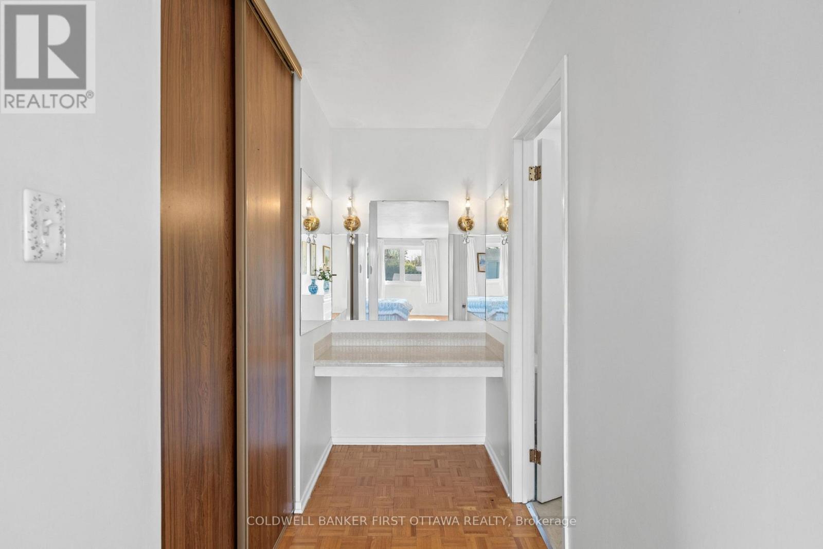 16 Denewood Crescent, Ottawa, Ontario  K2E 7G5 - Photo 39 - X12149724
