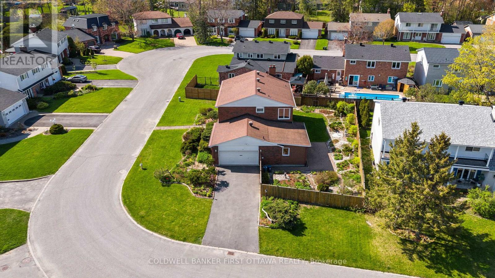 16 Denewood Crescent, Ottawa, Ontario  K2E 7G5 - Photo 46 - X12149724