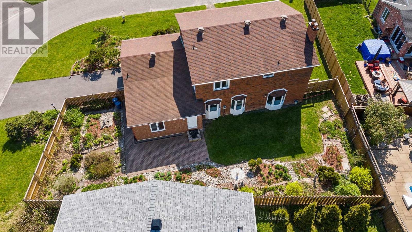 16 Denewood Crescent, Ottawa, Ontario  K2E 7G5 - Photo 48 - X12149724